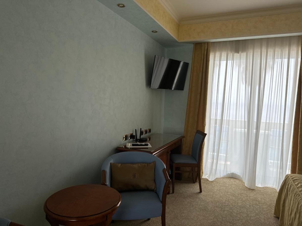 Gardenia Hotel Lazzaro Exterior photo